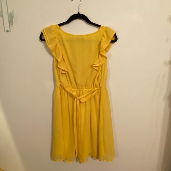 BUTTERCUP YELLOW DRESS - Picture 6 of 7